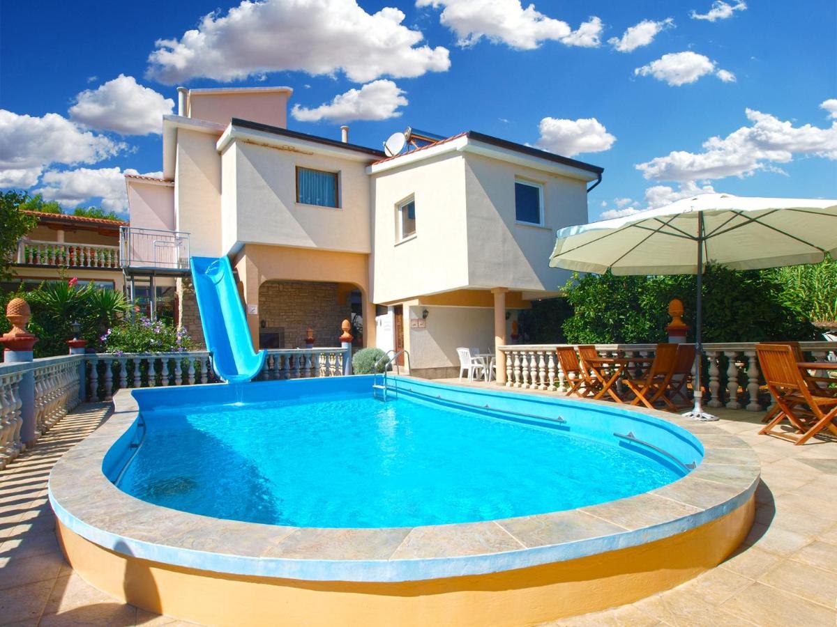 Apartments Vrcevan 811 Медулин Екстер'єр фото