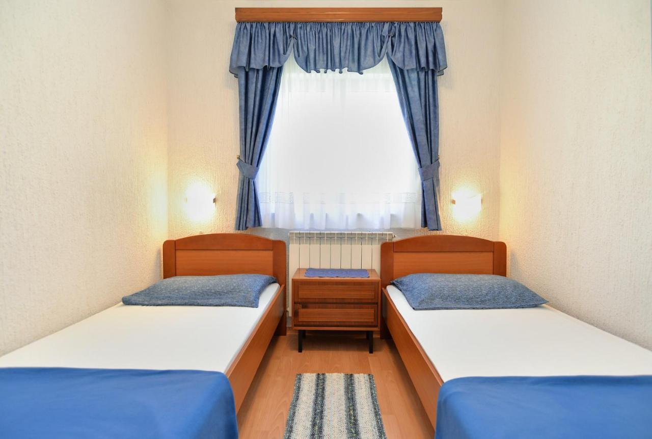 Apartments Vrcevan 811 Медулин Екстер'єр фото